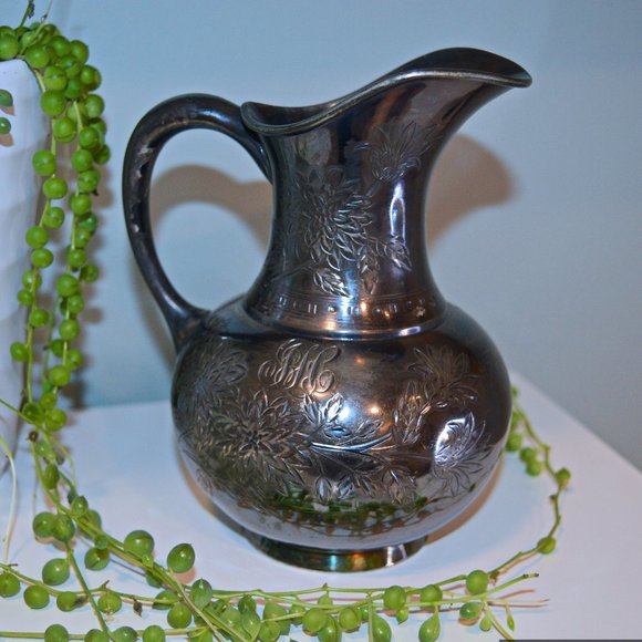 Vintage Meriden B Company Silver Plated Pitcher - Picture 2 of 9